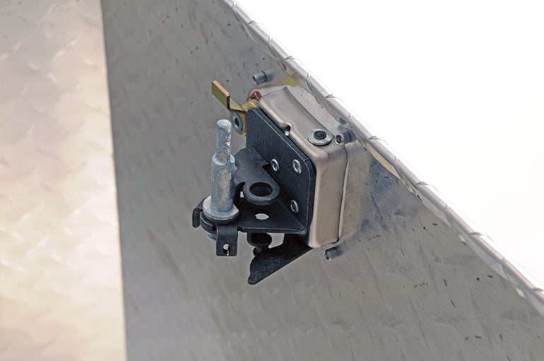 Dee Zee DZ92716 Specialty Trailer-Tongue Storage Box - image 7