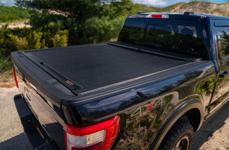 Roll-N-Lock LG222M M-Series Chevy/GMC Long-Bed Cover