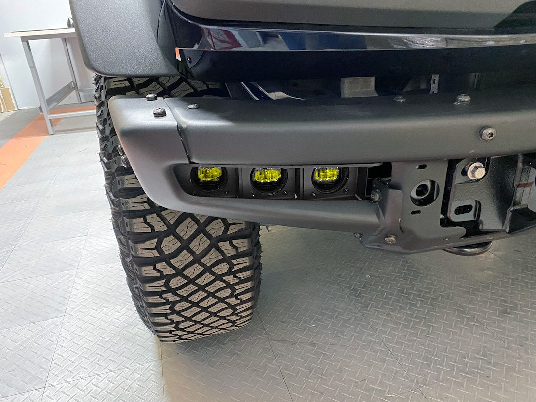 Oracle Lighting 5890-006 Bronco Amber Triple LED Lamp