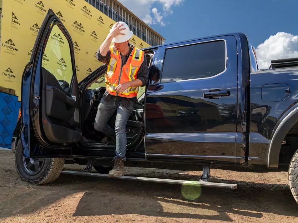 AMP Research 7516301A Single-Side Sprinter PowerStep, 2007–2016 - image 13