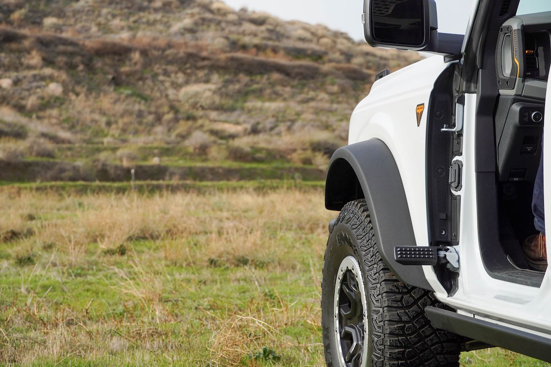 DV8 Offroad STBR-01 Entry Foot Pegs