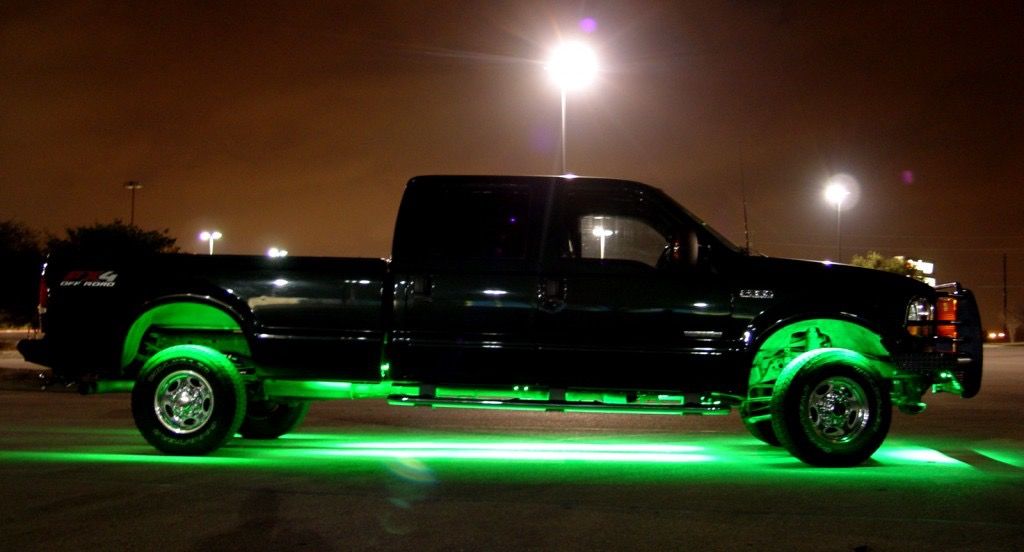 Quake LED Qsl907 RGB Strip Lighting