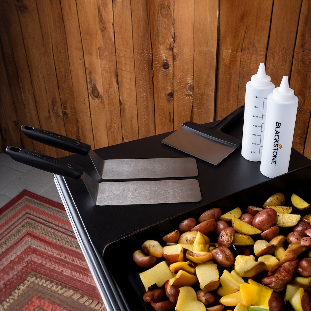 Blackstone Griddle Accessory Kit – 5230