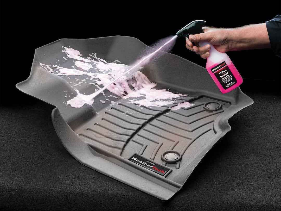 Weathertech (USA) Floor Liner and Mat Cleaner - 18 oz – 8LTC37K