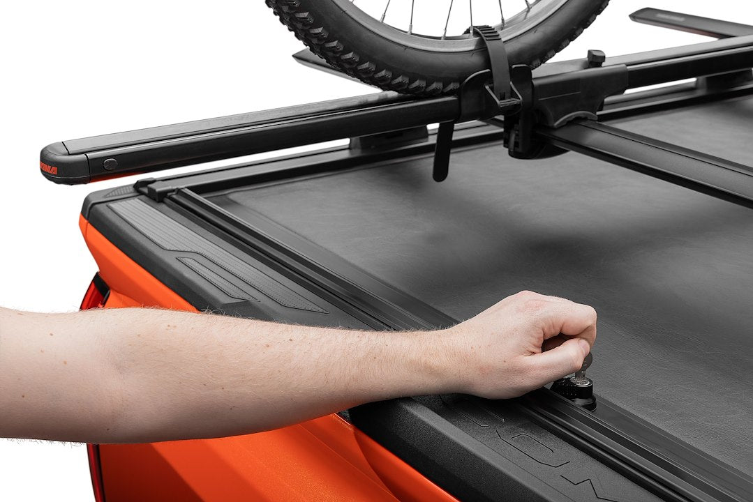 Roll-N-Lock 532M-XT M-Series XT Tonneau Bed Cover