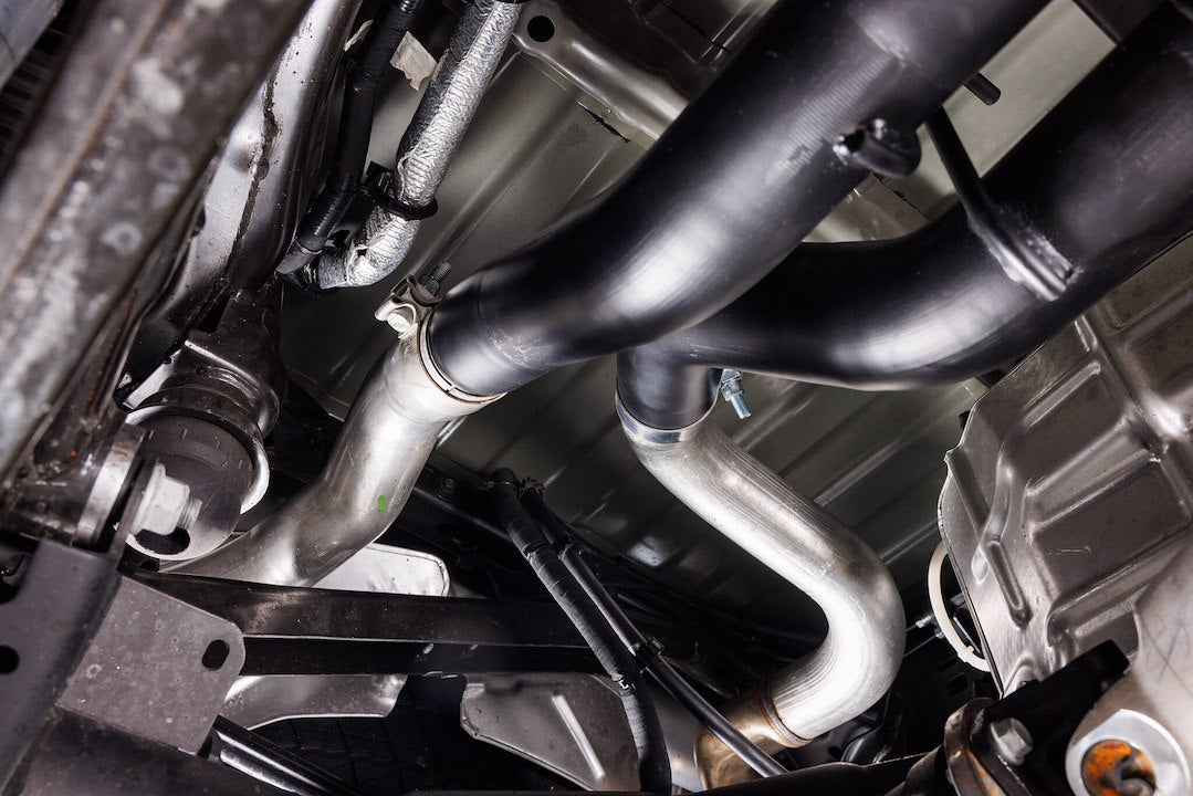 Flowmaster 818204 American Thunder Direct-Fit Muffler System
