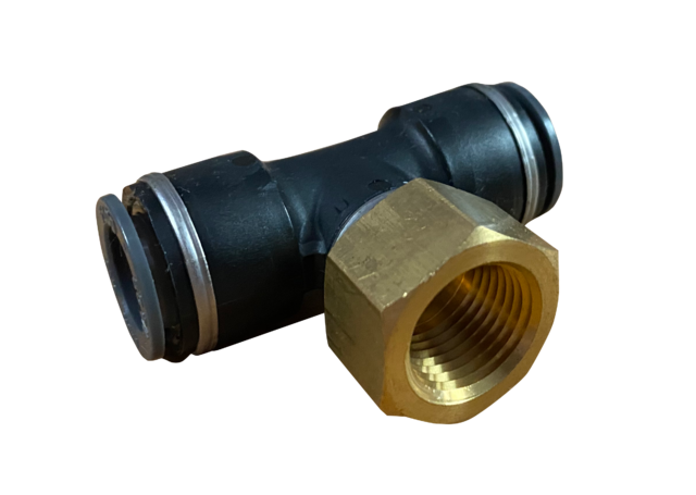 Demco RV 17464 Brake Air-Line Disconnect Fitting - image 1