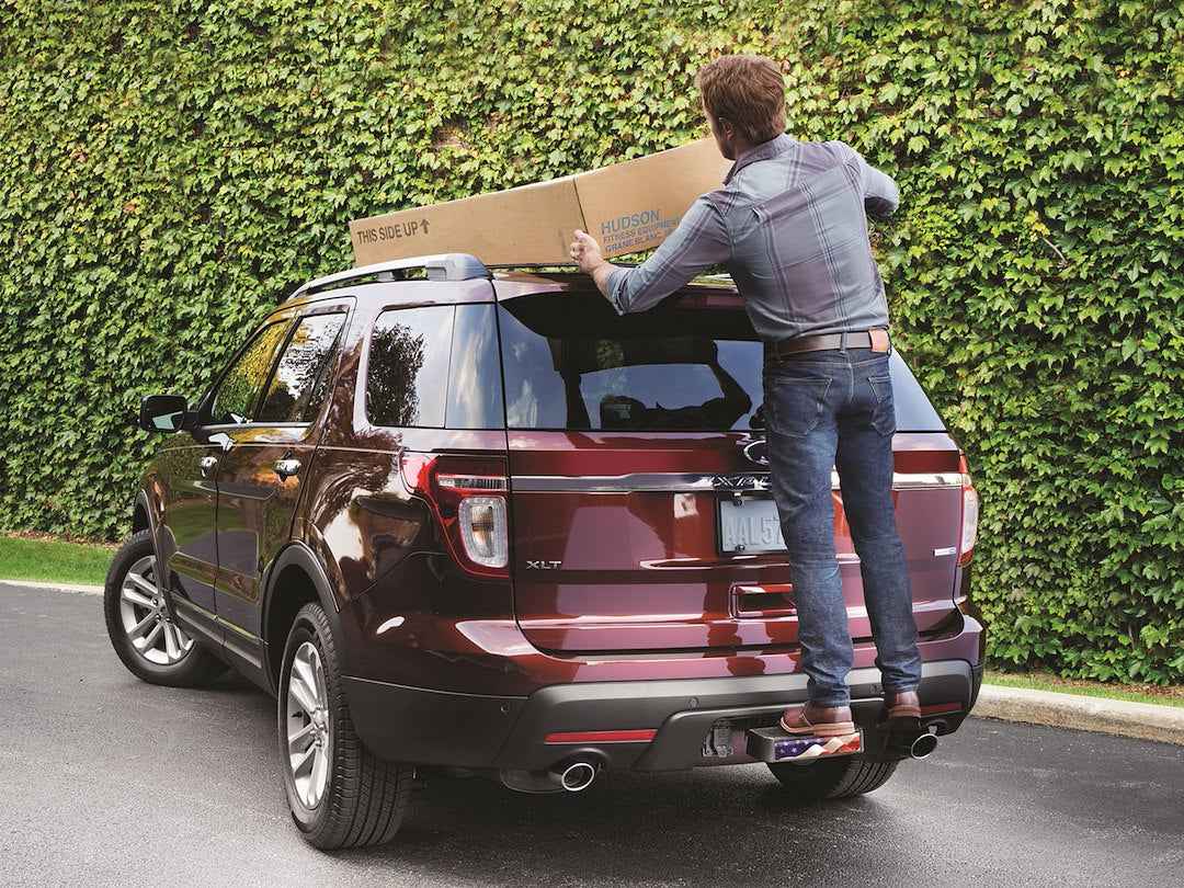 Weathertech (USA) American Flag 2 in Hitch Step - 300 lb – 81BS2USF