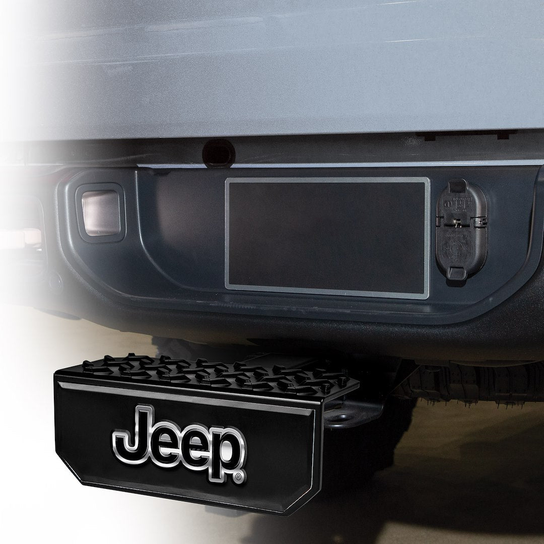 Plasticolor 002310R01 Jeep Hitch Step Cover