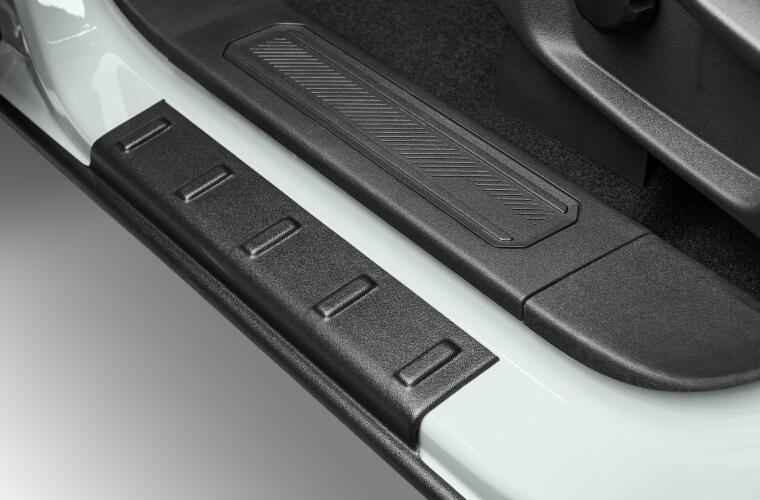 Bushwacker 14117 TrailArmor Flat Rocker Guard Set