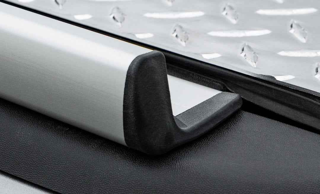 ACCESS Covers F0070011 Silver Gladiator 5-Foot Aluminum Rail Pair