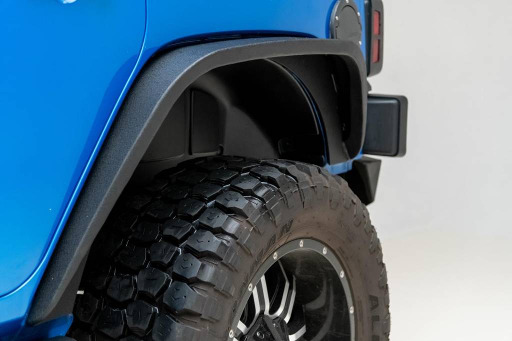 Paramount Automotive 51-0713 JK R-5 Canyon Stubby Fender Extension