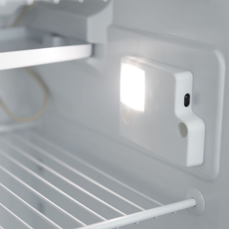 Dometic DM2672LB1 Americana II 6 Cu. Ft. RV Refrigerator, 2-Way Propane & Electric – image 4