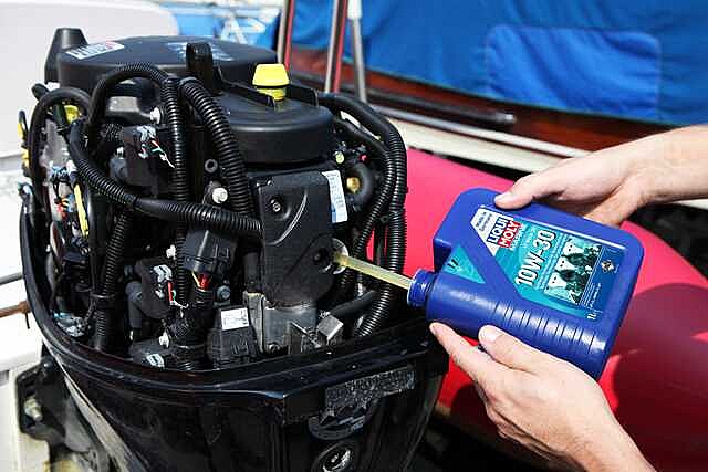 Liqui Moly 20522 Marine 4T Four-Stroke Engine Oil