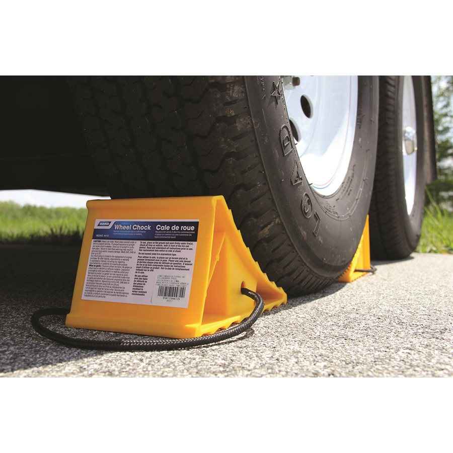 Camco Wheel Chock with Removal Rope, Tires to 26 Inches – 44472