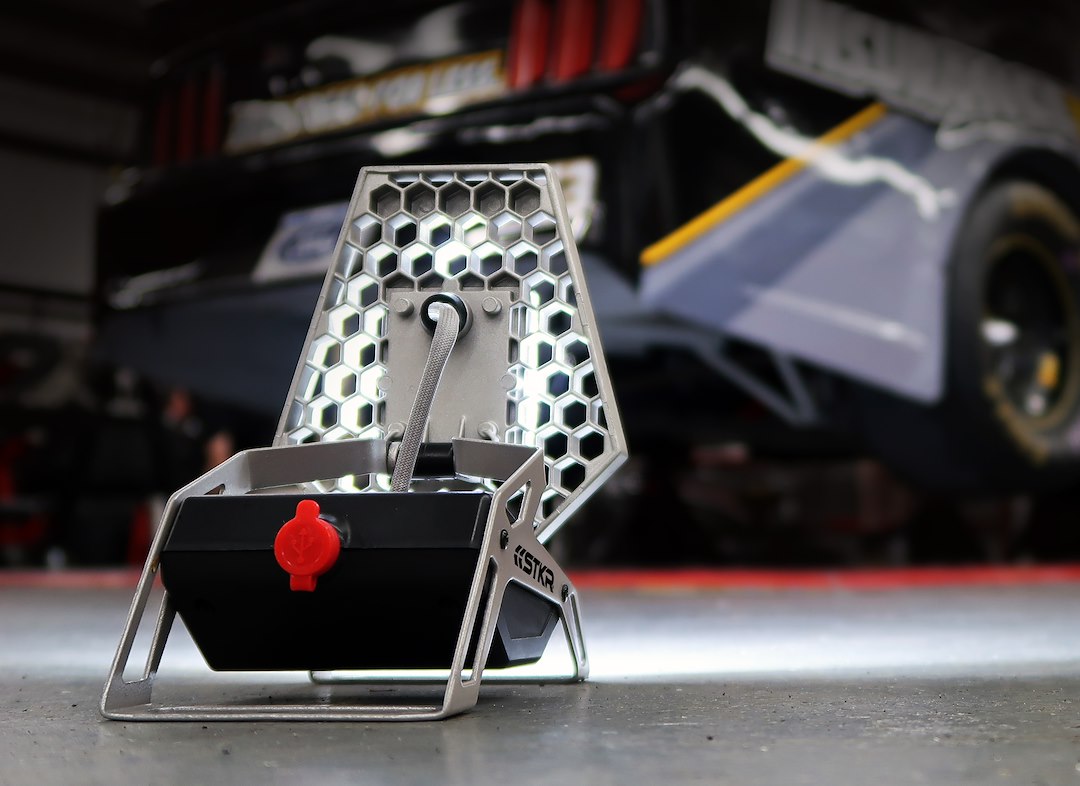 STKR Concepts 00173 Mobile Task Lighting Unit