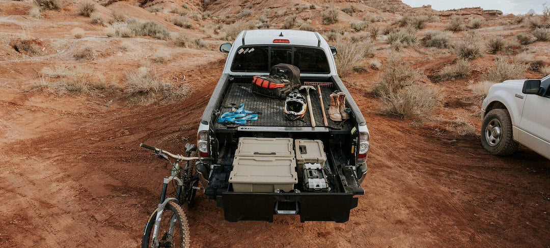 Decked A0078-BMYS-BLK Battle Mat for Midsize Short Tool Box