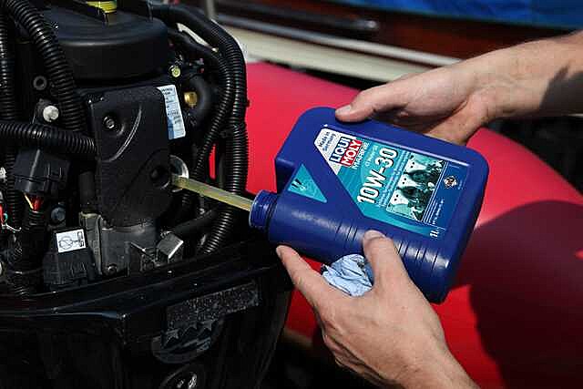 Liqui Moly 20522 Marine 4T Four-Stroke Engine Oil