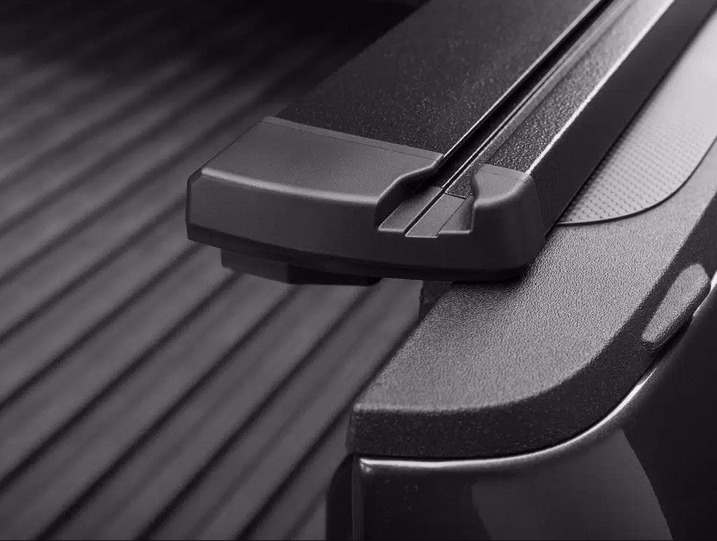 Retrax Eq0502 EQ Rolling Tonneau with Bluetooth Operation