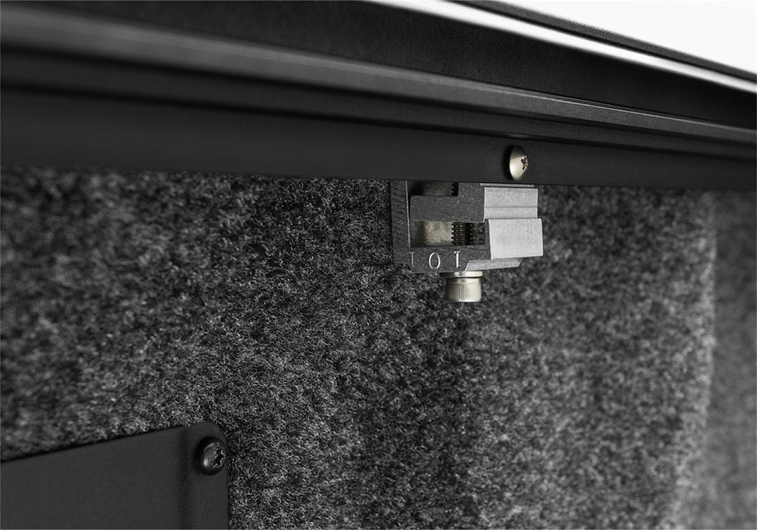 Roll-N-Lock RC132E E-Series Aluminum Bed Cover