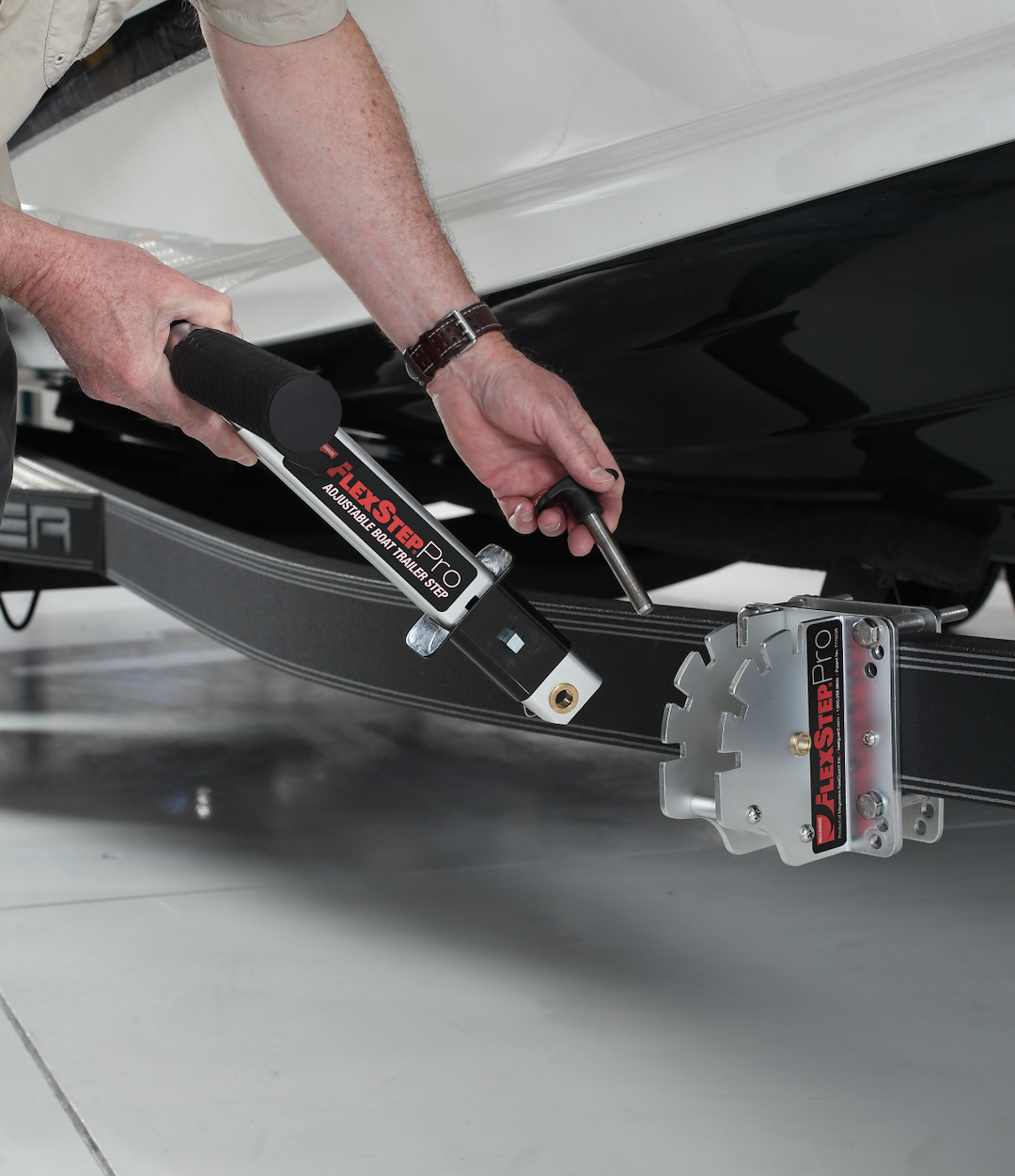 Megaware KeelGuard 80011 FlexStep Pro Boat-Trailer Step