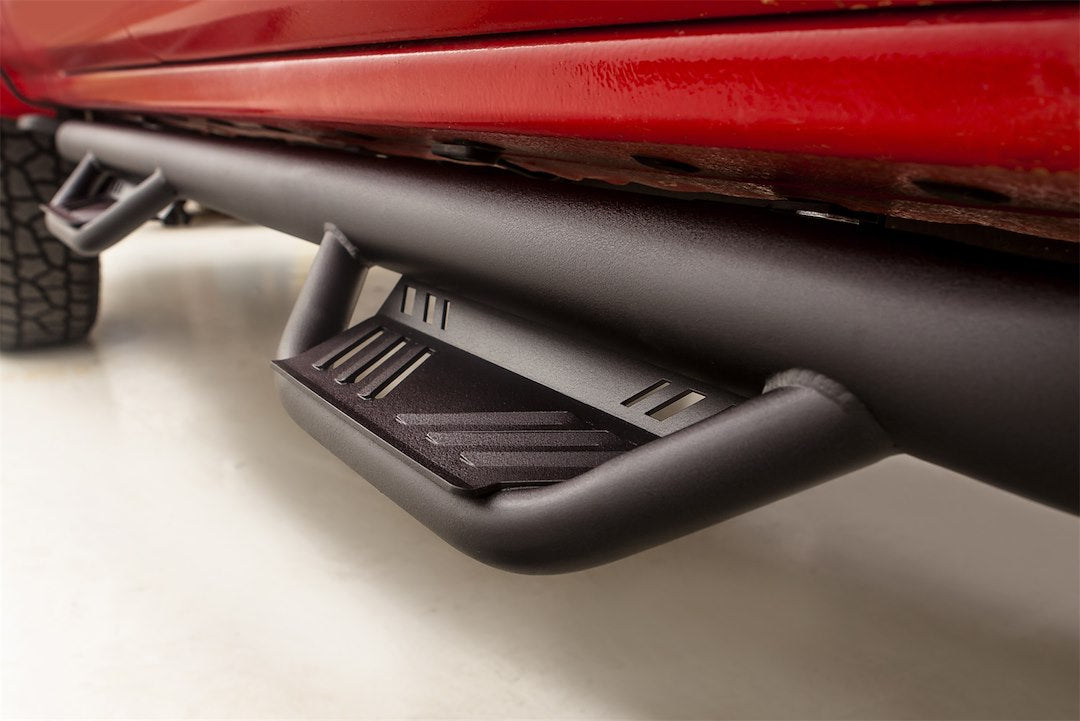 Lund 34641334 Ram Quad Cab Terrain HX Step Nerf Bar