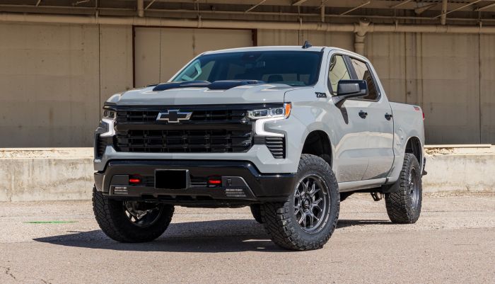 ReadyLift 62-35440 SST Stage 2 Falcon Suspension System