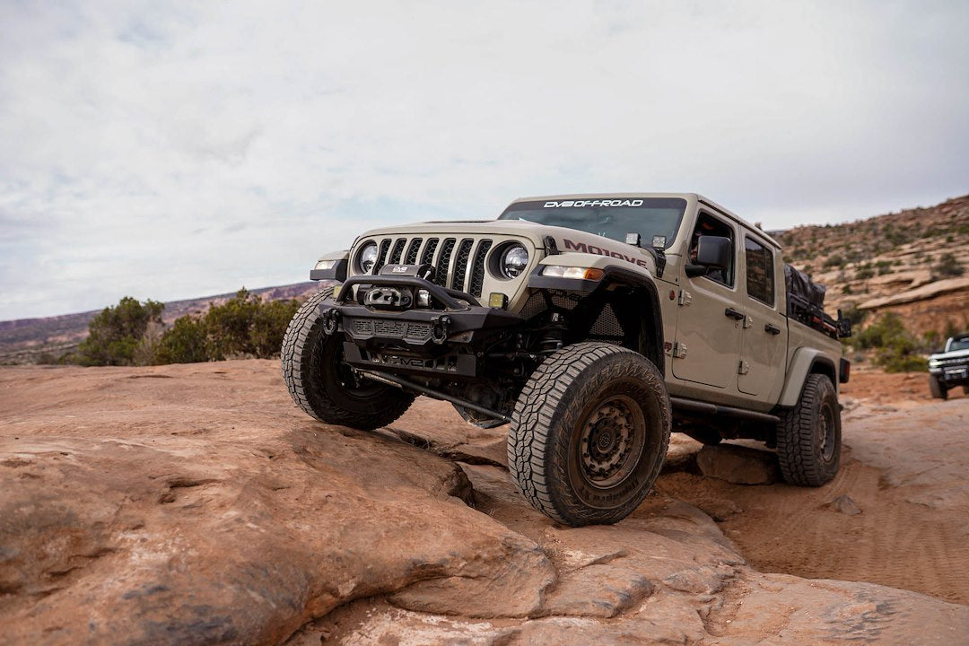 DV8 Offroad INFEND-06FB Inner Fender Component