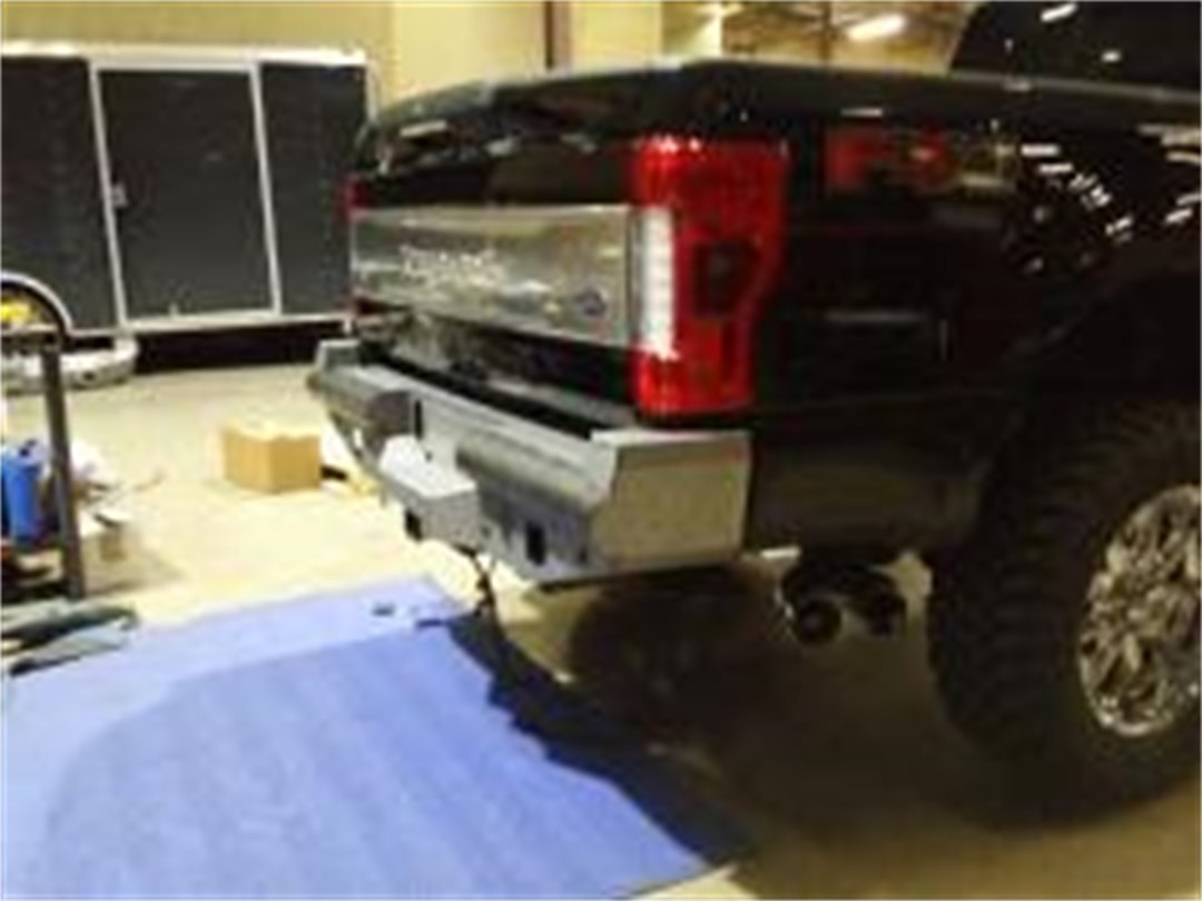 Road Armor 617VR0B Vaquero Rear Bumper Assembly