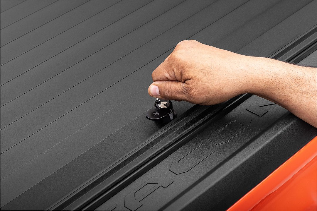 Roll-N-Lock 532A-XT A-Series XT Bed Cover