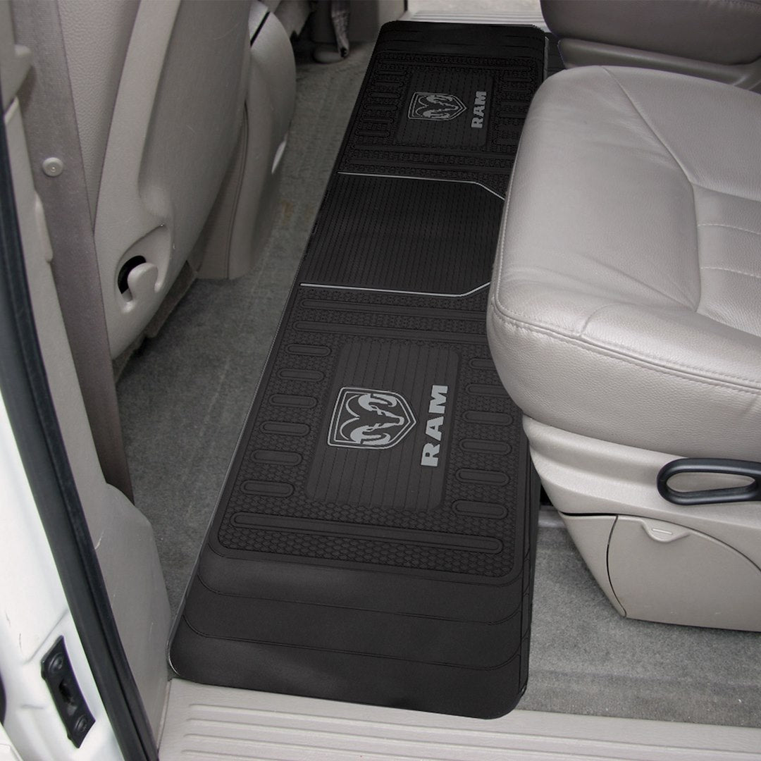 Plasticolor 001817R25 Ram Trim-Fit Rear Runner