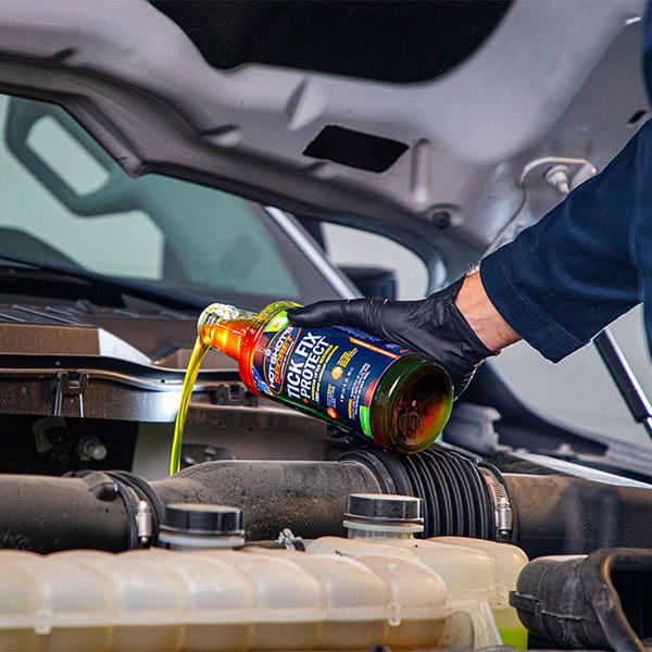 Hot Shot's Secret Tf32z Tick Fix + Protect Engine-Oil Enhancer