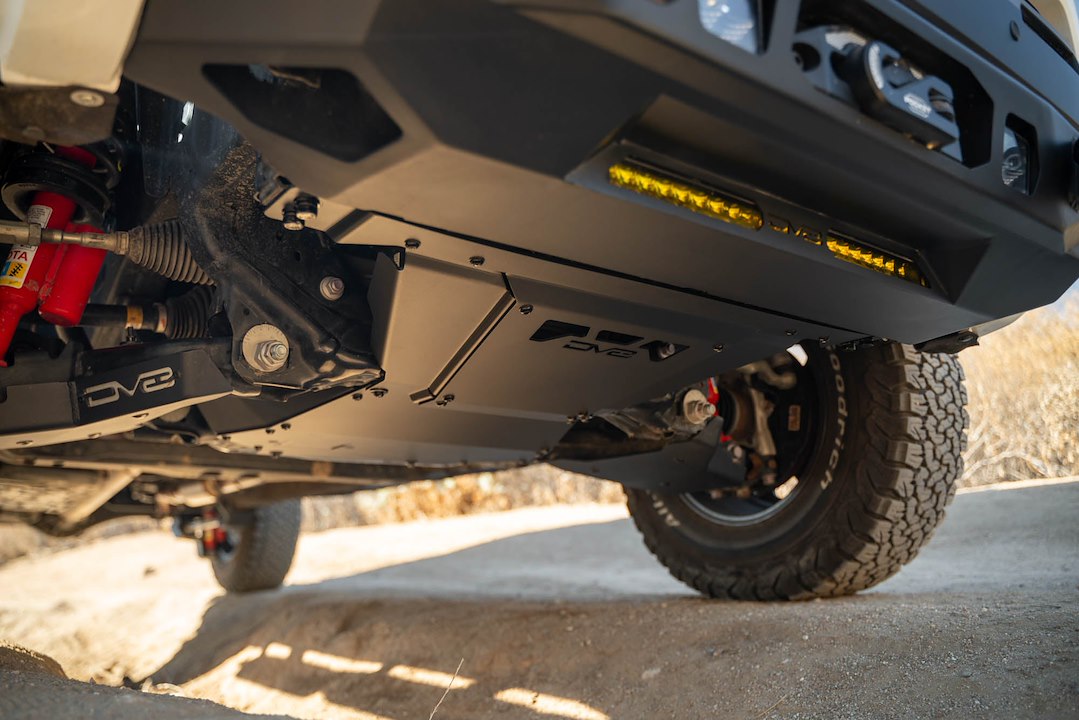 DV8 Offroad SPTT1-08 Engine and Intercooler Guard