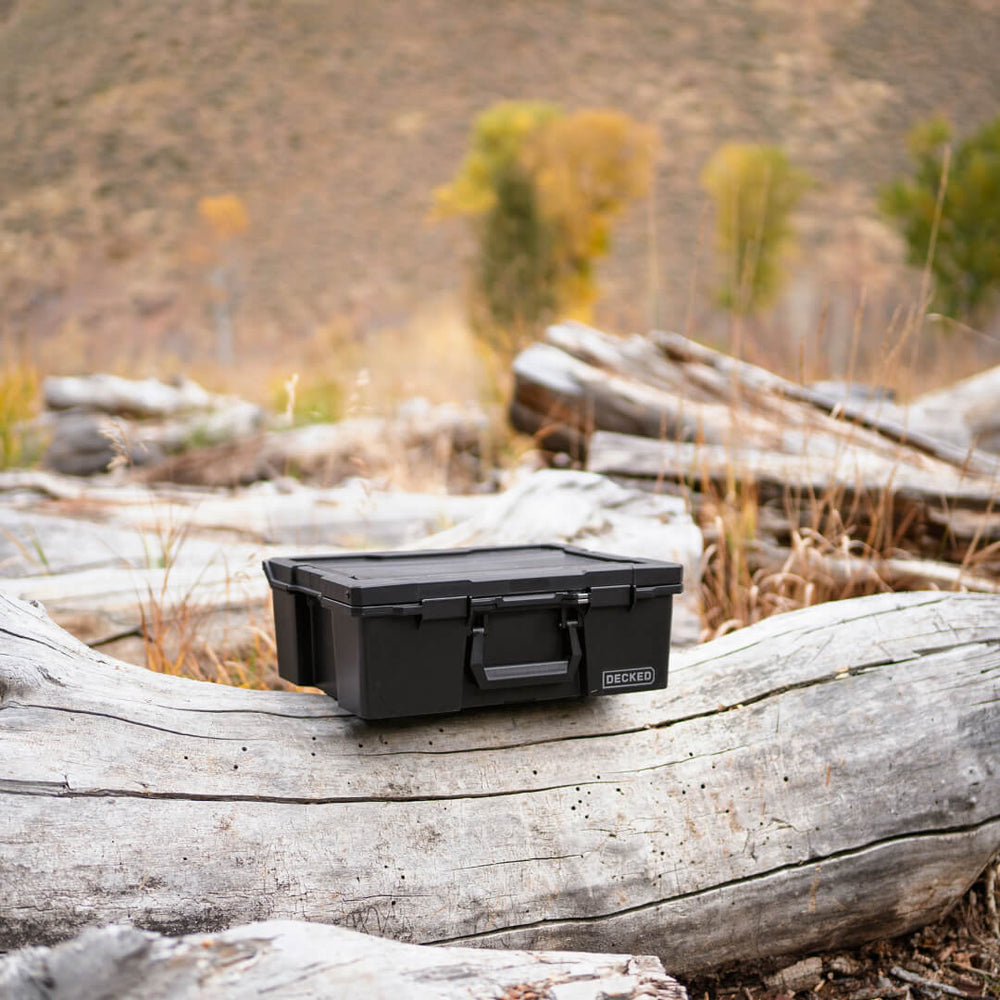 Decked A0020-HRAK-BLK Halfrack 32 Portable Storage Box