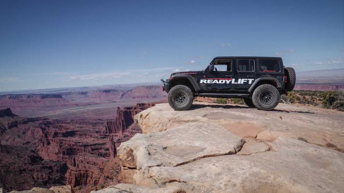 ReadyLIFT 69-6825 Rubicon SST Suspension System