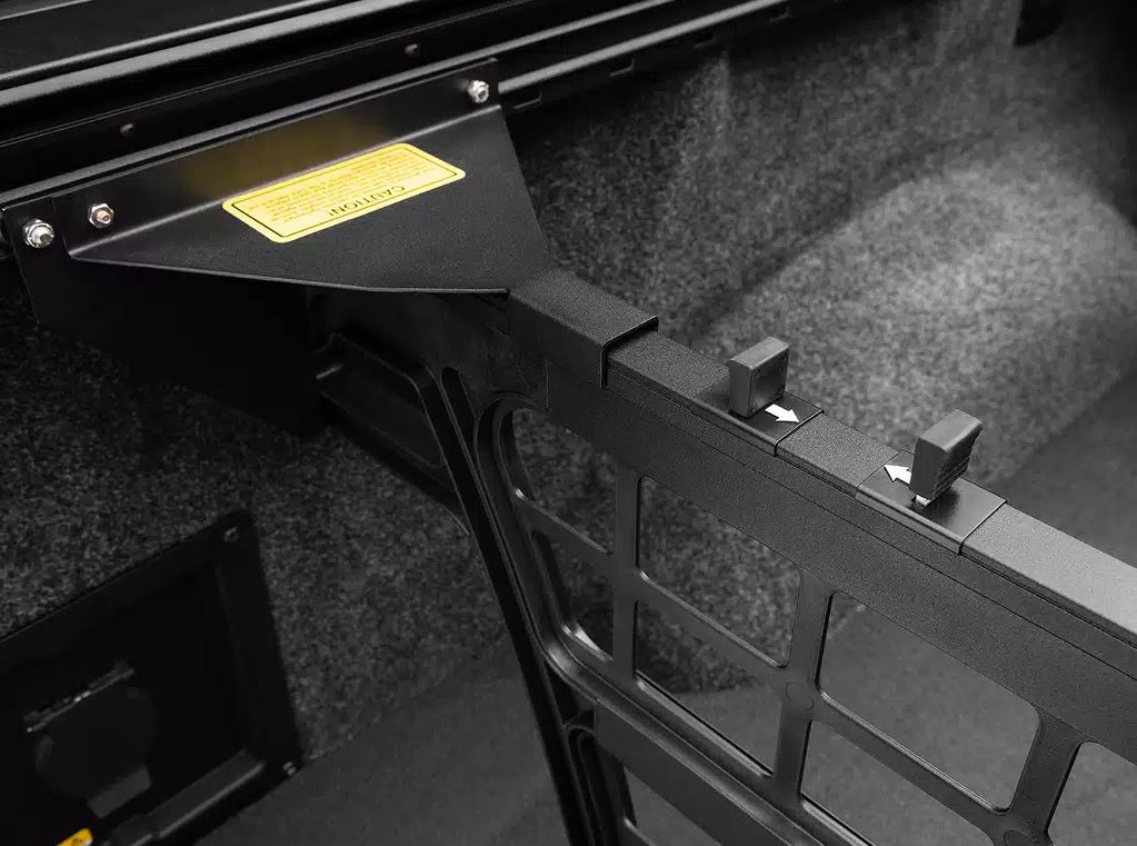 Roll-N-Lock Cm127 Truck-Bed Cargo Partition
