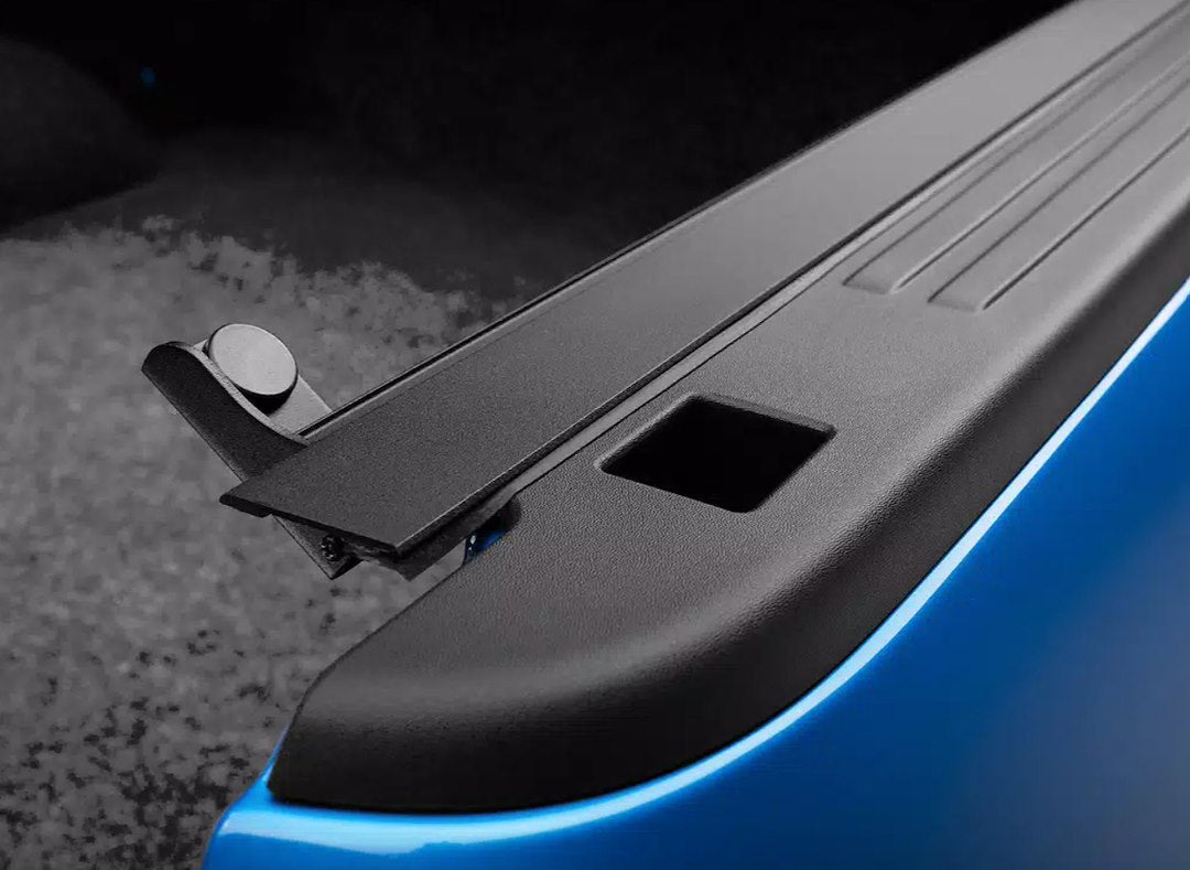 BAK Industries 80133 GM HD 6.8-ft Revolver X4s Roll-Up Tonneau - image 11