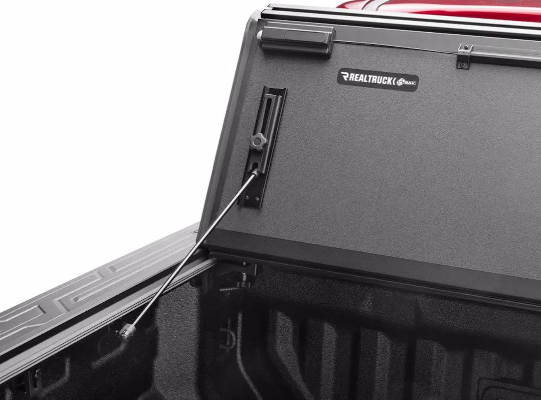 BAK Industries 448427 2016–2023 Tacoma 6-ft MX4 Tonneau - image 9