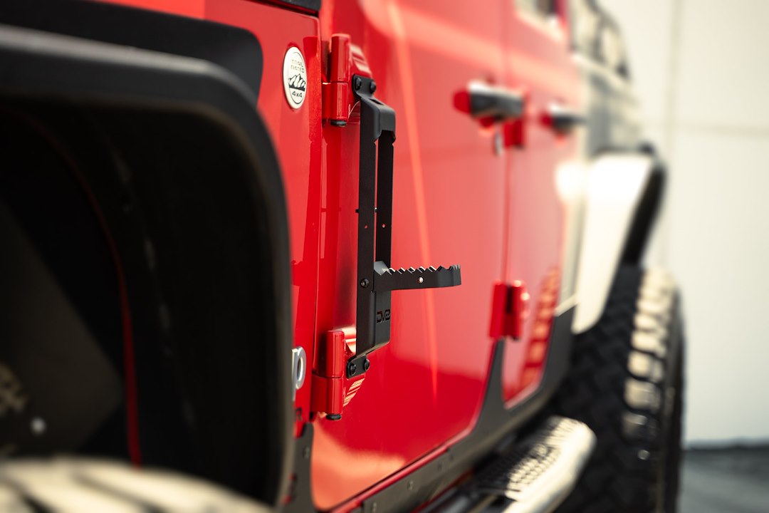 DV8 Offroad STJL-04 Hinge-Mounted Jeep Step
