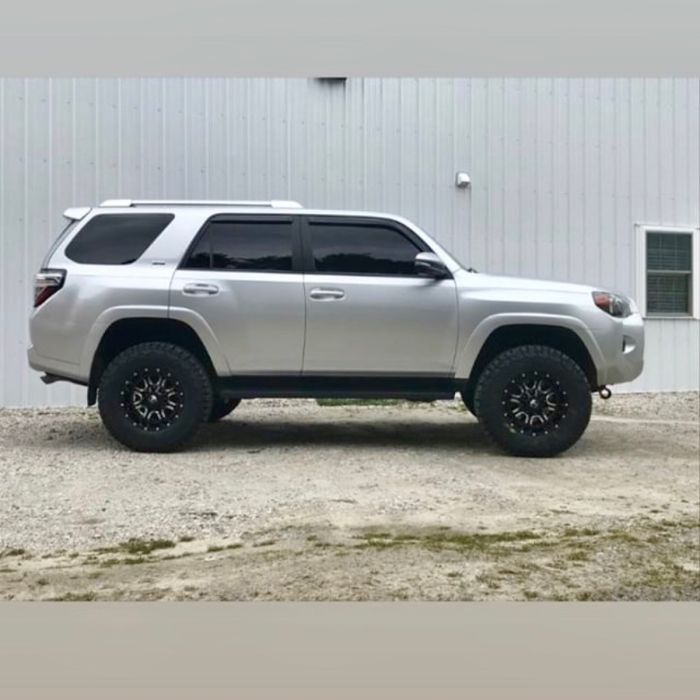 ReadyLIFT 69-5060 FJ Cruiser/4Runner SST Suspension System