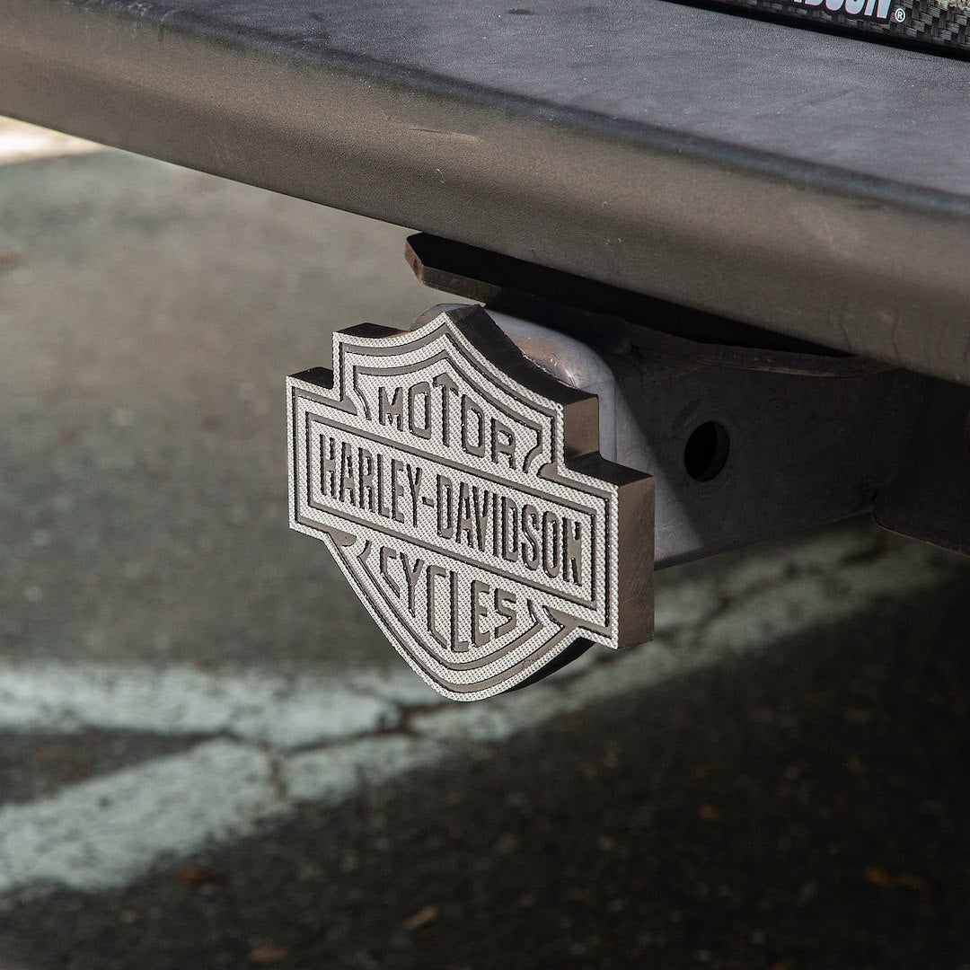 Plasticolor 002298R01 Harley-Davidson Diamond-Cut Receiver Cover