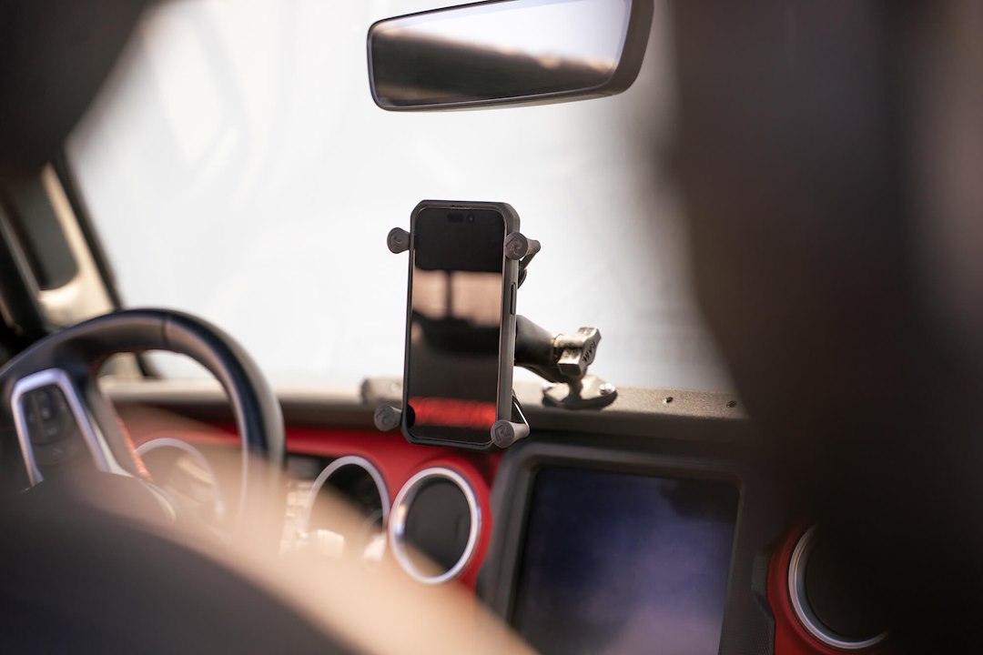 DV8 Offroad DMJL-01 Mobile Device Mounting Plate