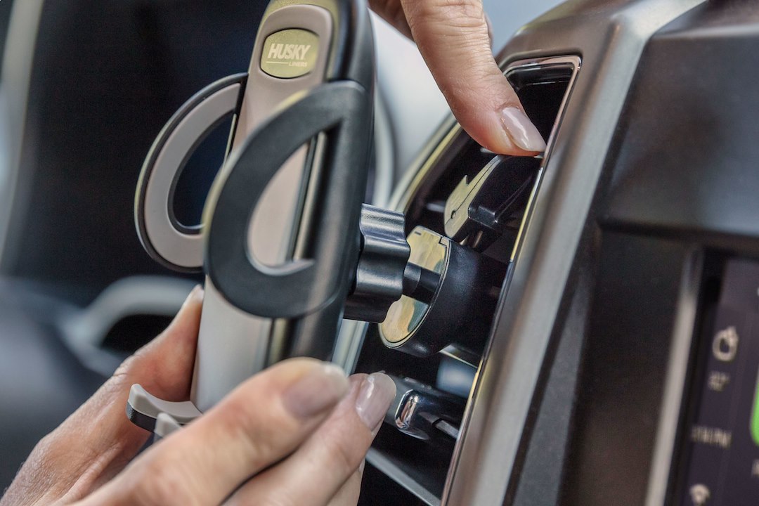 Husky Liners 87000 Vent-Mounted Phone Cradle