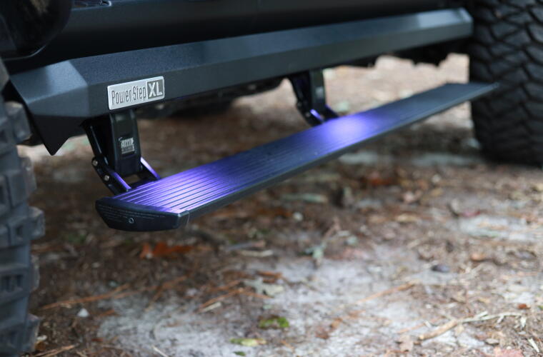 AMP Research 77134-01A PowerStep XL for 2008–2015 Super Duty - image 3
