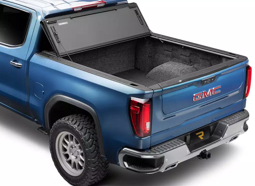 BAK Industries 448121 GM 6-ft-6-in MX4 Hard-Folding Tonneau - image 5