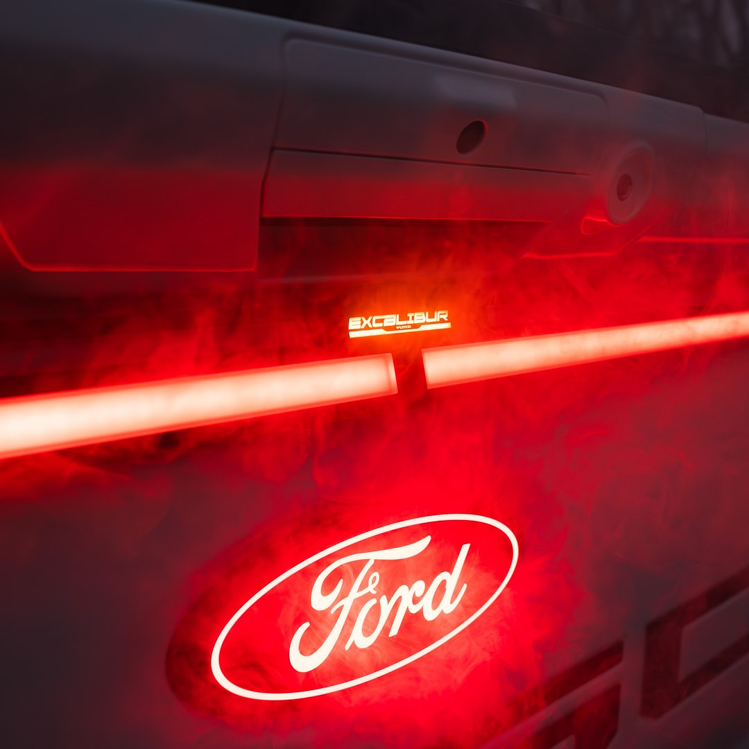 Putco 92060-26 Excalibur Custom-Fit Ford Tailgate Bar