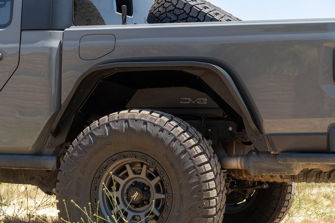 DV8 Offroad INFEND-07RB Rear Inner Fender Component
