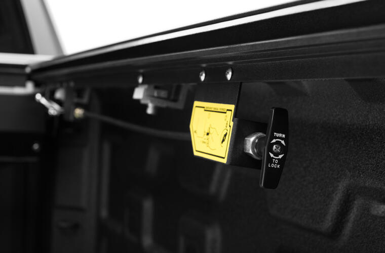 Roll-N-Lock RC263E E-Series 2023 Colorado/Canyon Cover