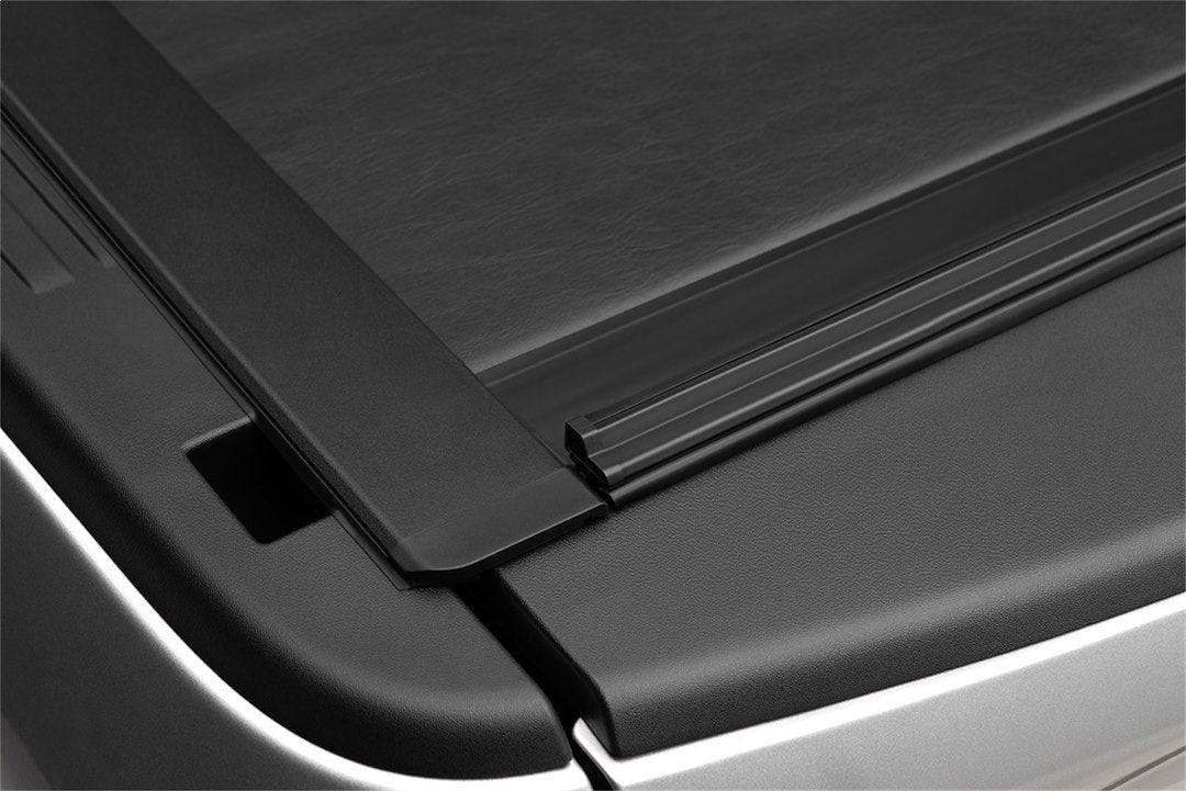 Roll-N-Lock LG401M M-Series Ram 1500 5.5-Foot Cover