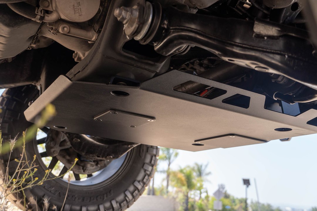 DV8 Offroad SPTT1-04 Front Underbody Skid